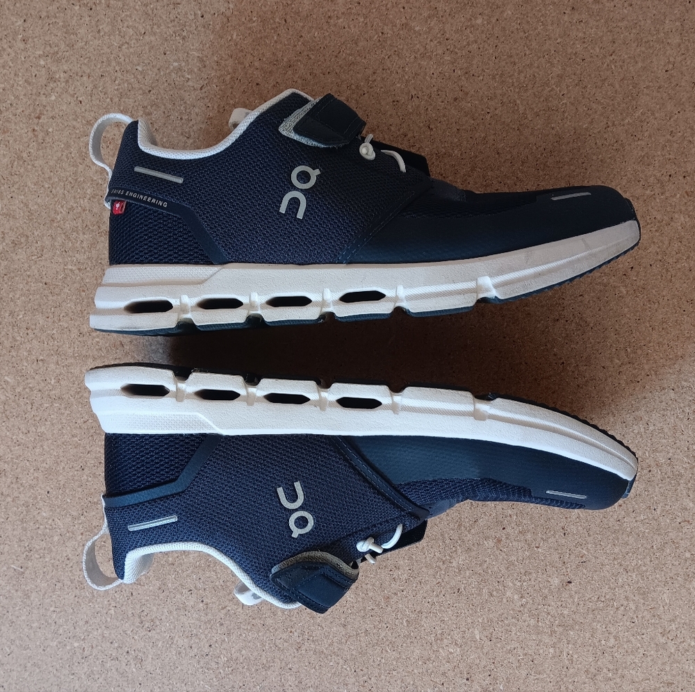 On Cloud Play unisex KIDS Running Shoes, size K3